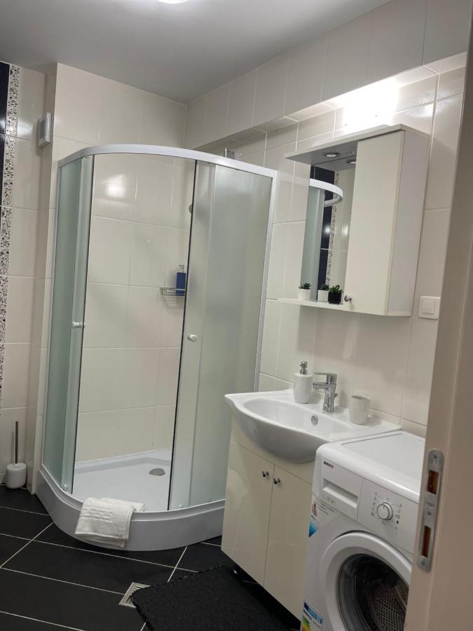 Welcome To Bucharest Airport Residences & Therme-Self Check-In Otopeni Kültér fotó
